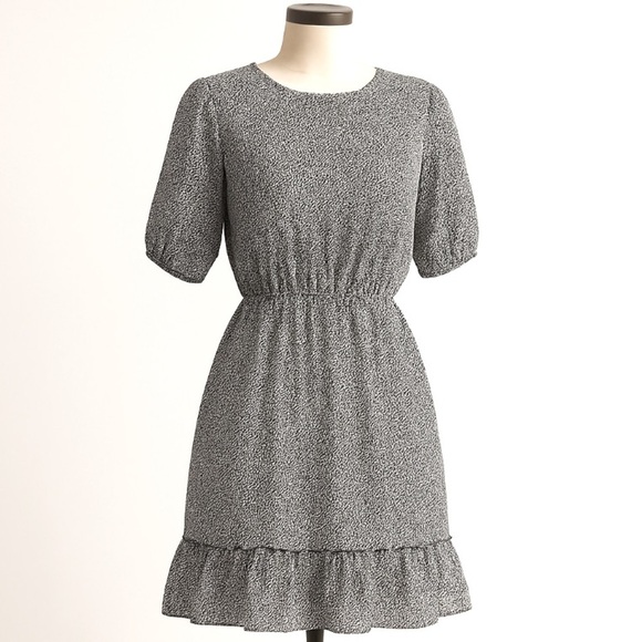 Sienna Sky Paisley  Open Back Dress l SIZE S - Picture 1 of 4